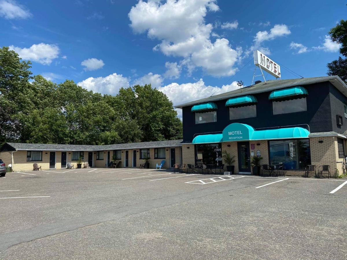 Motel Lévis エクステリア 写真